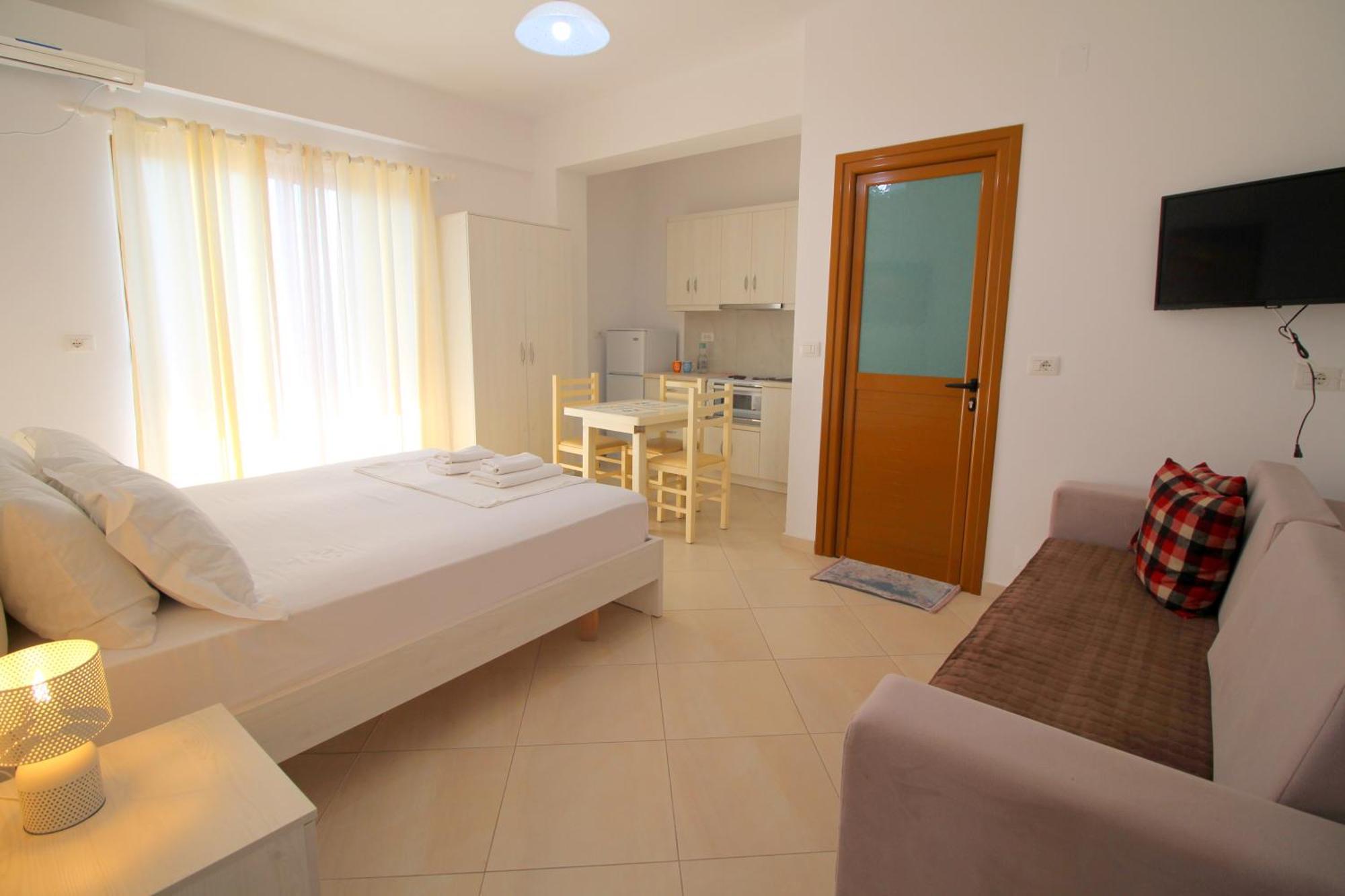 Garden Villa Eva Sarandë 外观 照片