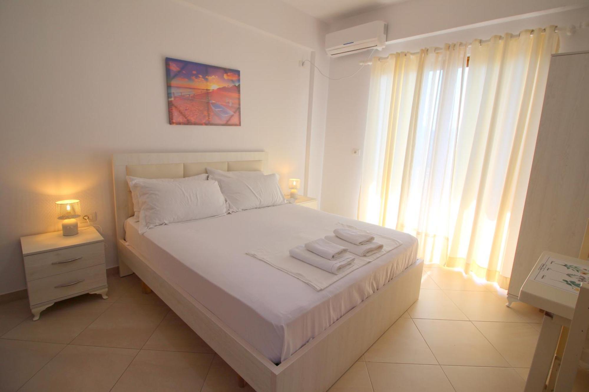 Garden Villa Eva Sarandë 外观 照片