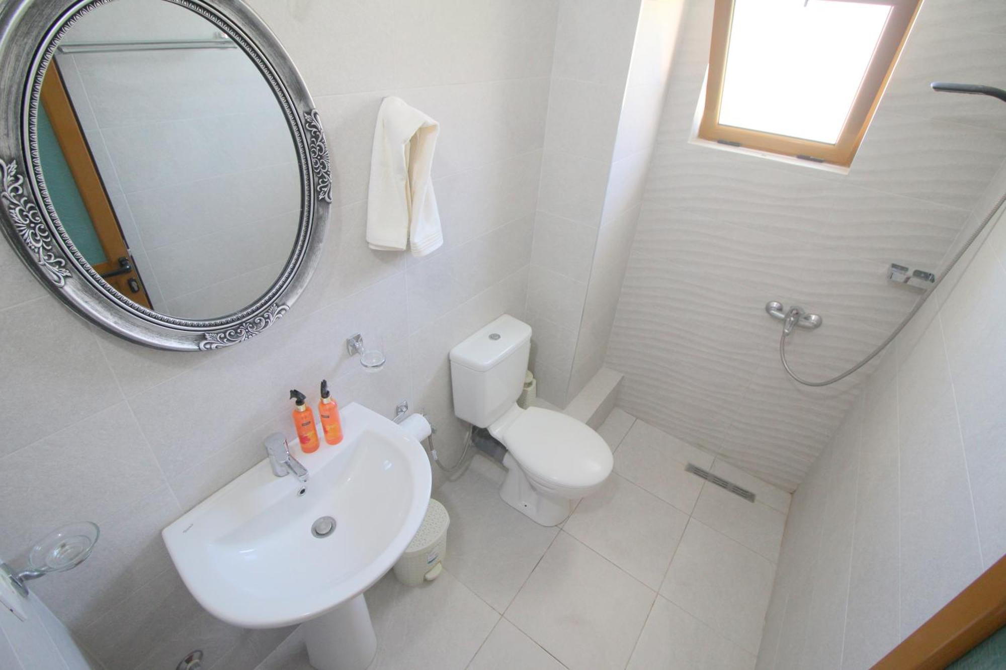 Garden Villa Eva Sarandë 外观 照片